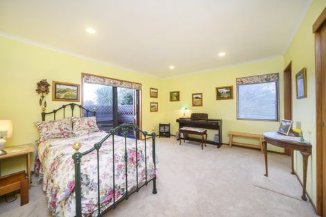 Photo of property in 27 Collingwood Street, Hokowhitu, Palmerston North, 4410