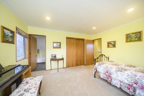 Photo of property in 27 Collingwood Street, Hokowhitu, Palmerston North, 4410