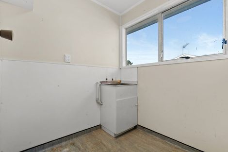 Photo of property in 400 Roscommon Road, Clendon Park, Auckland, 2103