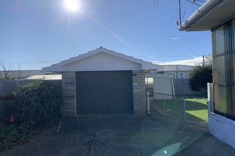 Photo of property in 3 Selwyn Street, Levin, 5510