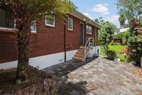 Photo of property in 18b Catton Crescent, Mount Roskill, Auckland, 1041