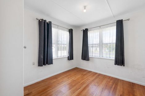 Photo of property in 62 Waipani Road, Te Atatu Peninsula, Auckland, 0610