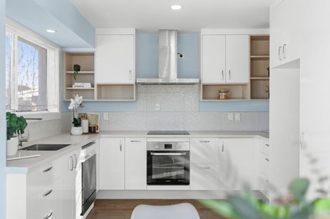 Photo of property in 63 Denise Crescent, Hornby, Christchurch, 8042