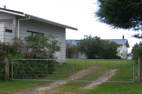 Photo of property in 206 Mangakahia Drive, Whangapoua, Coromandel, 3582