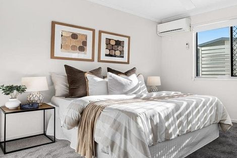 Photo of property in 30 Ranui Avenue, Ranui, Auckland, 0612