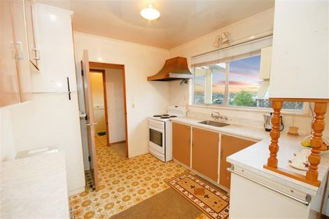 Photo of property in 62 Juniper Road, Sunnynook, Auckland, 0620