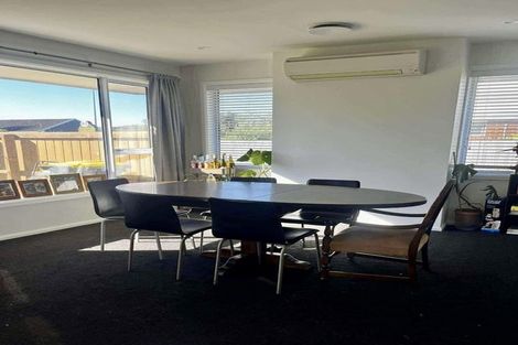 Photo of property in 2/60 Grahams Road, Burnside, Christchurch, 8041