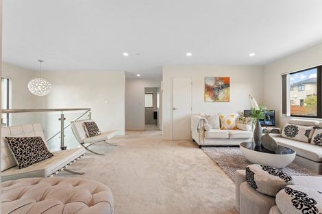 Photo of property in 24 Mettam Drive, Swanson, Auckland, 0614