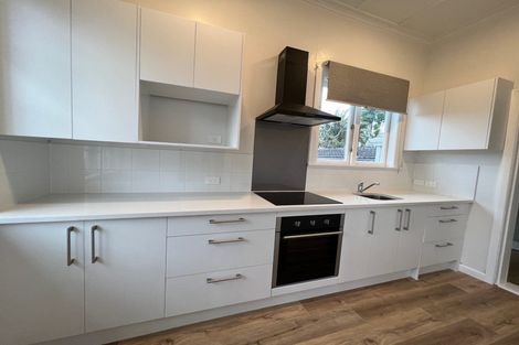 Photo of property in 9 Akarana Avenue, Mount Roskill, Auckland, 1041