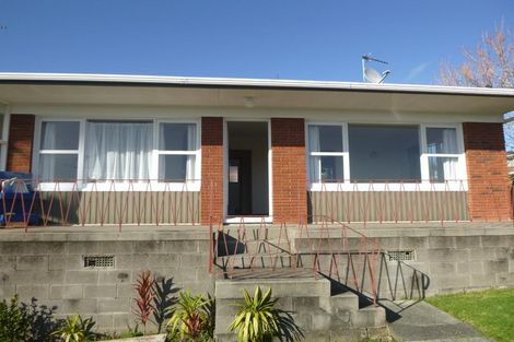 Photo of property in 39 Manhattan Heights, Glendene, Auckland, 0602