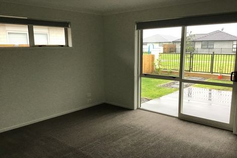 Photo of property in 8 Naeo Close, Papamoa Beach, Papamoa, 3118