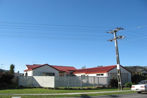 Photo of property in 20 Arataki Road, Havelock North, 4130