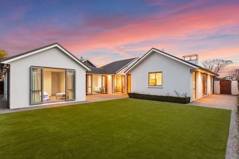 Photo of property in 154 Clyde Road, Burnside, Christchurch, 8053