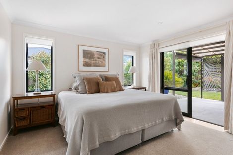 Photo of property in 44 Hiria Crescent, Papamoa Beach, Papamoa, 3118