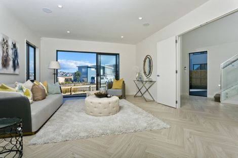 Photo of property in 4 Tawatawa Street, Long Bay, Auckland, 0630