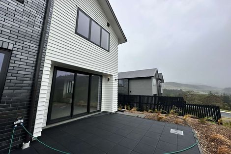 Photo of property in 40 Turtleback Avenue, Whitby, 5024