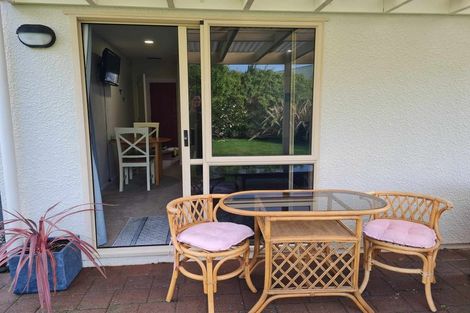 Photo of property in 20 Arataki Road, Havelock North, 4130