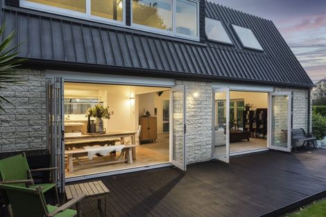 Photo of property in 1 Hanover Place, Ilam, Christchurch, 8041