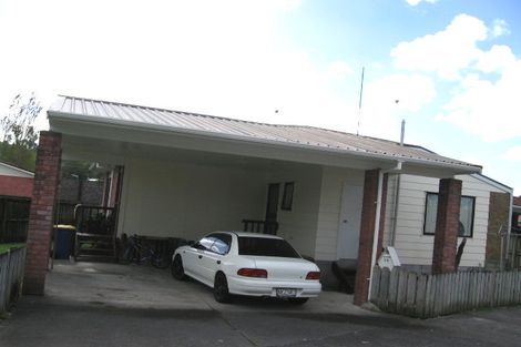 Photo of property in 11 Mayfair Place, Henderson, Auckland, 0614