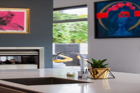 Photo of property in 41 Lorna Street, Lynmouth, New Plymouth, 4310