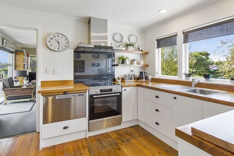 Photo of property in 12 Parsonage Road, Waimate, 7924