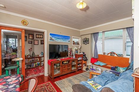 Photo of property in 7 Marne Street, Hokowhitu, Palmerston North, 4410