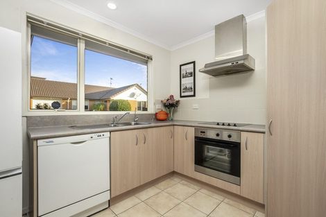 Photo of property in 10/262 Centreway Road, Orewa, 0931