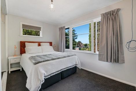 Photo of property in 1/14 Roband Avenue, Glenfield, Auckland, 0629