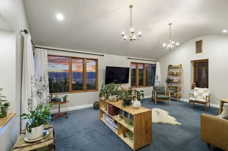 Photo of property in 12-12a Maungaraki Road, Korokoro, Lower Hutt, 5012