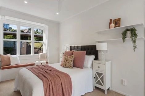 Photo of property in 5 Churchill Road, Murrays Bay, Auckland, 0630