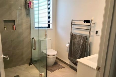 Photo of property in 17 Somerby Mews, Silverstream, Upper Hutt, 5019