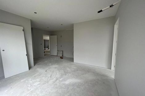 Photo of property in 16 Lumber Rise, Swanson, Auckland, 0614