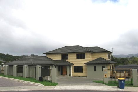 Photo of property in 24 Oratia Drive, Glen Eden, Auckland, 0602