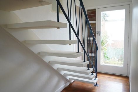 Photo of property in 35 Archibald Road, Kelston, Auckland, 0602