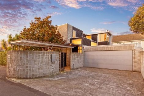 Photo of property in 8 Millbank Lane, Merivale, Christchurch, 8014