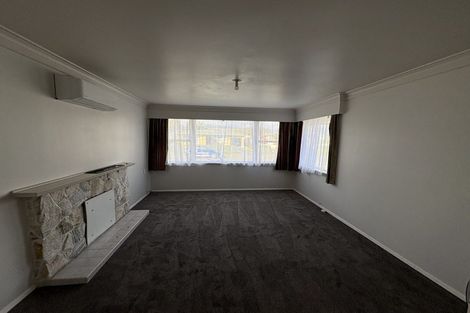 Photo of property in 44 Karaka Crescent, Levin, 5510