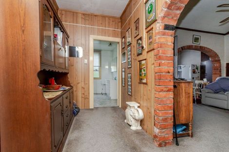 Photo of property in 36 Barraud Street, Dannevirke, 4930