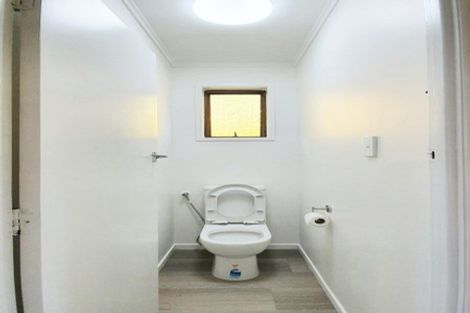 Photo of property in 19 Glen Norman Avenue, Henderson, Auckland, 0610