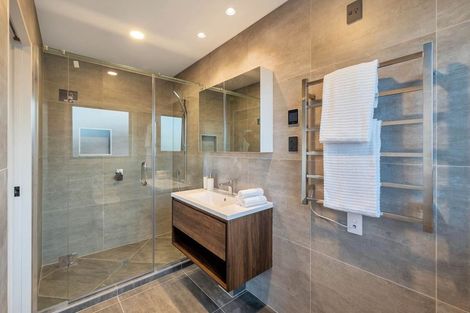 Photo of property in 62 Headland Drive, Long Bay, Auckland, 0630