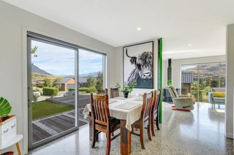 Photo of property in 6 Polperro Court, Jacks Point, Queenstown, 9371