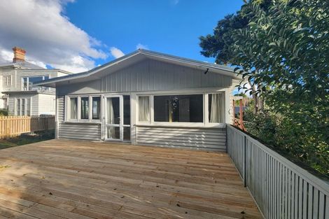 Photo of property in 6a Bloomfield Place, Epsom, Auckland, 1023