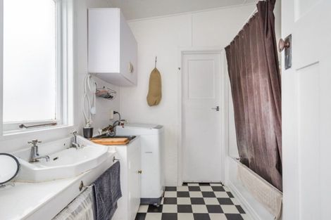 Photo of property in 14 Fagan Street, Sanson, 4817