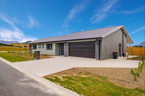 Photo of property in 12 Sawdon Street, Wanaka, 9305