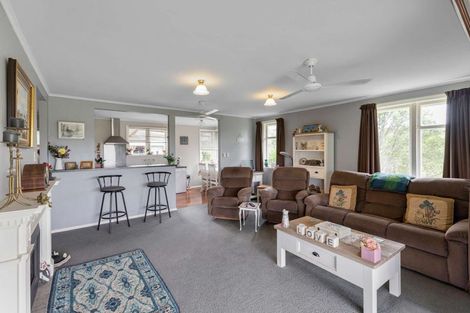 Photo of property in 306 Oneriri Road, Kaiwaka, 0573