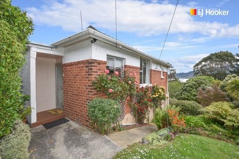 Photo of property in 22 Wharfdale Street, Macandrew Bay, Dunedin, 9014