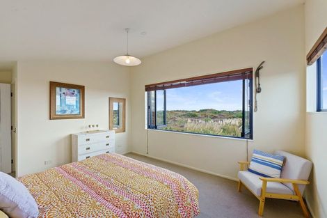 Photo of property in 80 Reay Mackay Grove, Waikawa Beach, Levin, 5573