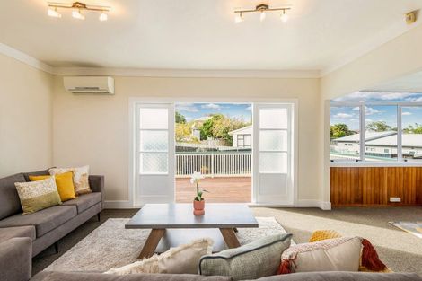 Photo of property in 294 Great North Road, Henderson, Auckland, 0612