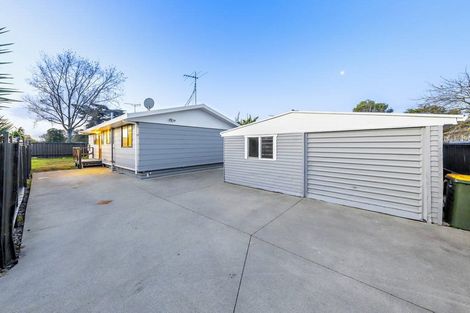 Photo of property in 2/26 Caravelle Close, Mangere, Auckland, 2022