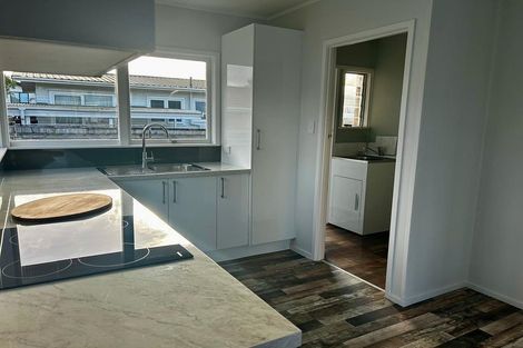 Photo of property in 1/32 Dale Crescent, Pakuranga, Auckland, 2010