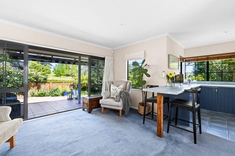 Photo of property in 46 Lucknow Road, Havelock North, 4130